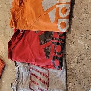 4 men's medium tee's